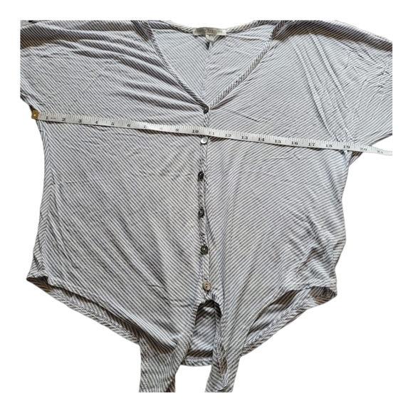 COPY - Green Envelope Cropped 3/4 T-shirt Front Tie Casual Basic Every Day - Picture 8 of 12